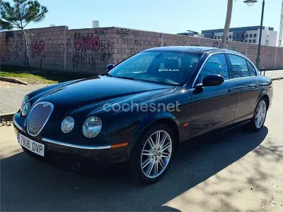 Usado Jaguar S-Type Executive 207 CV (152 kW) 2006 Negro Berlina