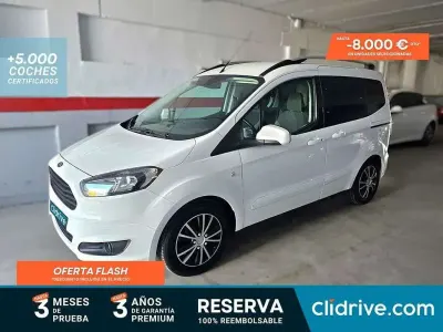 Usado Ford Tourneo Sport 102 CV (75 kW) 2017 Blanco Van