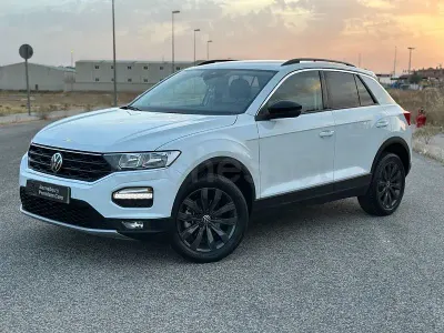 Usado VW T-Roc Advance 150 CV (110 kW) 2021 Blanco SUV