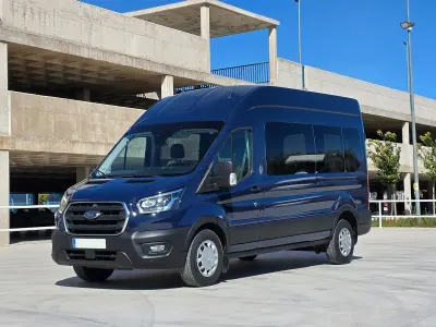 Usado Ford Transit Trend 130 CV (95 kW) 2019 Azul Familiar