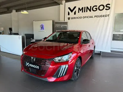 Usado Peugeot 208 Allure 100 CV (73 kW) 2025 Rojo Utilitario
