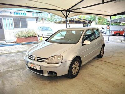 usado VW Golf V 1.6 HIGHLINE 3P