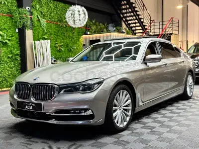 Usado BMW 740L 320 CV (235 kW) 2016 Beige Berlina
