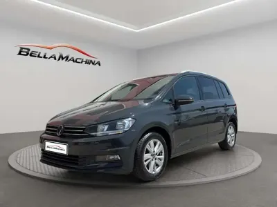 Usado VW Touran Advance 116 CV (85 kW) 2021 Gris Monovolumen