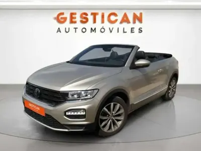 Usado VW T-Roc Style 110 CV (80 kW) 2021 Gris SUV