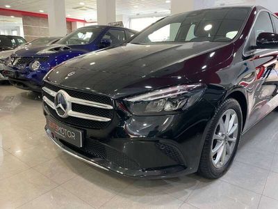 Usado Mercedes B200 136 CV (100 kW) 2019 Negro Monovolumen