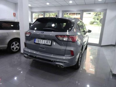 Usado Ford Kuga ST-Line X 224 CV (164 kW) 2021 Plata solar (metalizado) SUV