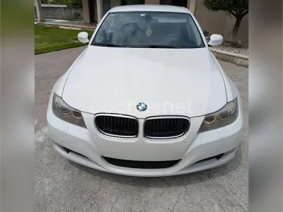 Begagnad BMW 320 177 HK (130 kW) 2010 Vit Sedan