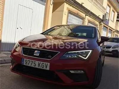 Usado Seat Leon FR 150 CV (110 kW) 2018 Rojo Berlina