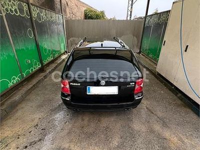 Usado VW Passat 275 CV (202 kW) 2003 Negro Familiar