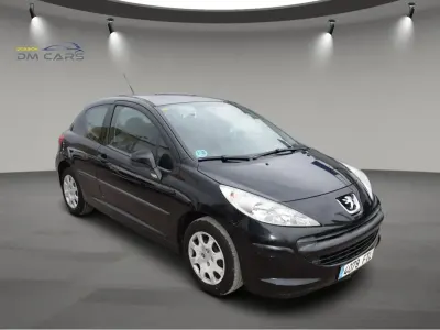 Usado Peugeot 207 74 CV (54 kW) 2007 Negro Utilitario