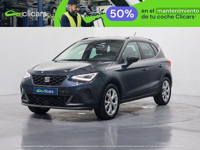 Usado Seat Arona FR 110 CV (80 kW) 2022 Gris / plata SUV