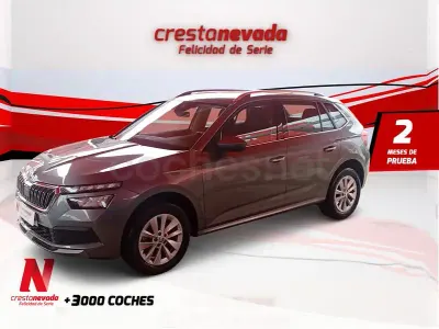 Usado Skoda Kamiq Active 110 CV (80 kW) 2023 Gris / plata SUV