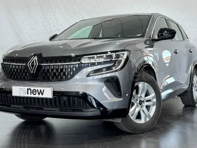 Usado Renault Austral Evolution 140 CV (102 kW) 2023 Gris / plata SUV