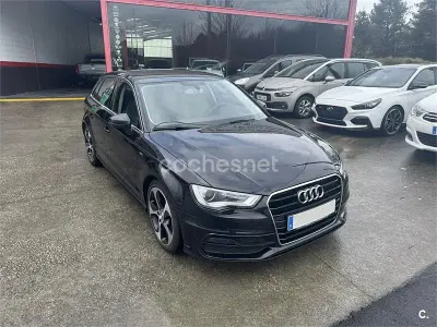 Usado Audi A3 Attraction 122 CV (89 kW) 2014 Negro Berlina