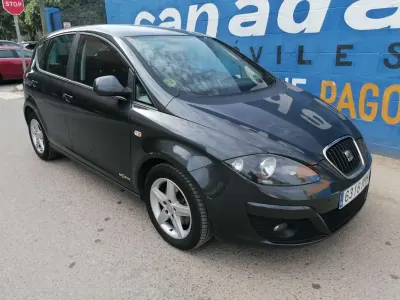 Usado Seat Altea Copa 105 CV (77 kW) 2011 Negro Monovolumen