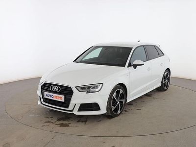 Blanco Usado 2019 Audi A3 Sportback S-Line Utilitario | 23.999 € (Precio justo)