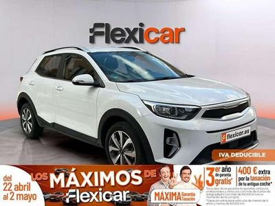 Usado Kia Stonic 84 CV (61 kW) 2022 Blanco SUV