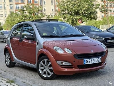 Usado Smart ForFour Pure 95 CV (69 kW) 2005 Naranja Utilitario