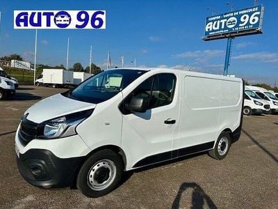Usado Renault Trafic 120 CV (88 kW) 2021 Blanco Monovolumen