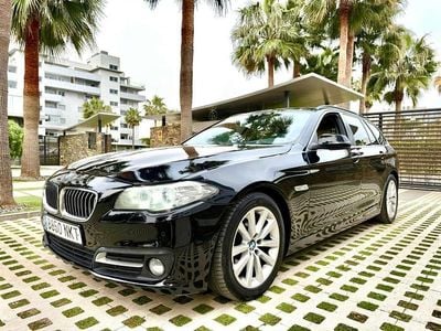 Usado BMW 520 Comfort Edition 190 CV (139 kW) 2017 Negro Familiar
