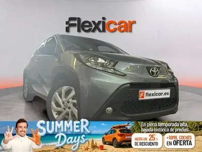 Nuevo Toyota Aygo 72 CV (52 kW) 2025 Gris