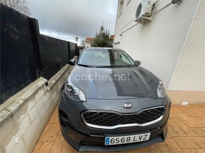 Usado Kia Sportage 115 CV (84 kW) 2022 Gris / plata SUV