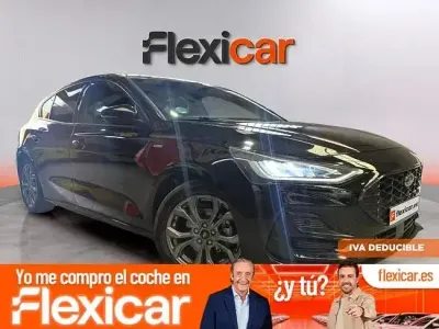 Usado Ford Focus ST-Line 155 CV (114 kW) 2023 Negro Berlina