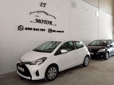 Usado Toyota Yaris City 90 CV (66 kW) 2015 Blanco Utilitario