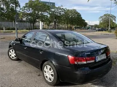 Usado Hyundai Sonata Comfort 140 CV (102 kW) 2006 Azul Berlina
