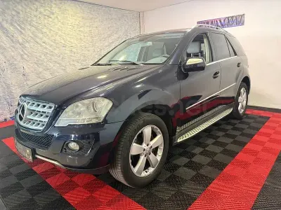 Usado Mercedes ML320 224 CV (164 kW) 2009 Azul SUV
