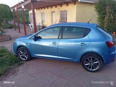 Usado Seat Ibiza ST Style 90 CV (66 kW) 2015 Azul Familiar
