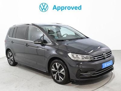 Usado VW Touran Sportline 150 CV (110 kW) 2021 Gris Monovolumen
