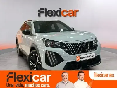 Usado Peugeot 2008 Allure 100 CV (73 kW) 2024 Blanco SUV
