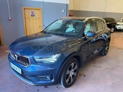 Usado Volvo XC40 190 CV (139 kW) 2019 Azul SUV