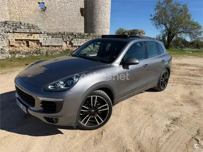 Käytetty Porsche Cayenne 262 HP (192 kW) 2015 Harmaa Katumaasturi