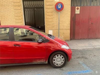 Rojo Usado 2006 Mercedes A160 Classic Monovolumen | 3700 € (Buen precio)