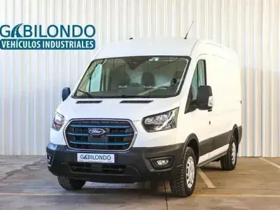 Käytetty Ford Transit