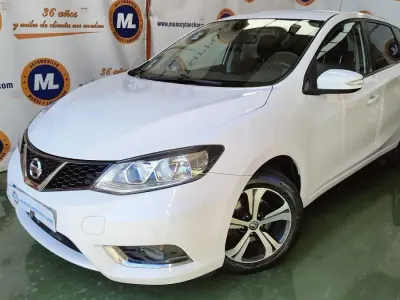 Begagnad Nissan Pulsar 110 HK (80 kW) 2018 Vit Halvkombi