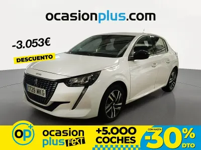 Usado Peugeot 208 Allure 100 CV (73 kW) 2023 Blanco Utilitario