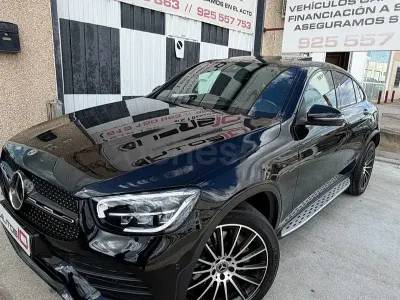 Usado Mercedes GLC300e 320 CV (235 kW) 2020 Negro SUV