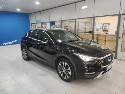 Usado Infiniti QX30 Premium 170 CV (125 kW) 2017 Negro SUV