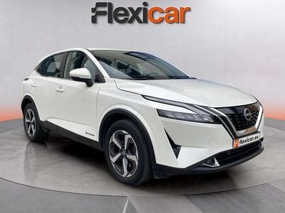 Blanco Usado 2024 Nissan Qashqai Acenta SUV | 23.780 € (Buen precio)
