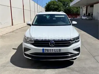 Usado VW Tiguan Life 150 CV (110 kW) 2020 Blanco SUV