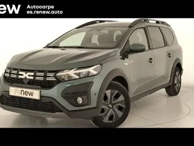 Usado Dacia Jogger Expression 100 CV (73 kW) 2025 Verde Monovolumen