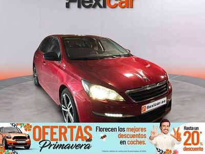 Usado Peugeot 308 Active 110 CV (80 kW) 2016 Rojo