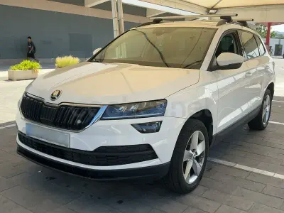 Usado Skoda Karoq Ambition 116 CV (85 kW) 2018 Blanco SUV