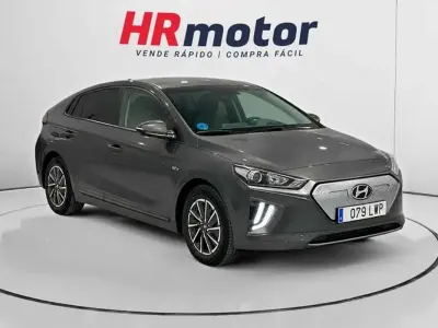 Usado Hyundai Ioniq 100 kW (136 CV) 2022 Gris Utilitario