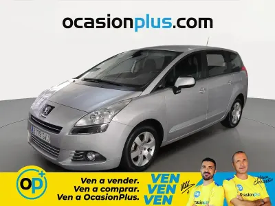 Usado Peugeot 5008 Premium 110 CV (80 kW) 2010 Gris Monovolumen