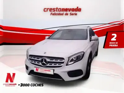 Usado Mercedes GLA200 AMG line 156 CV (114 kW) 2019 Blanco SUV
